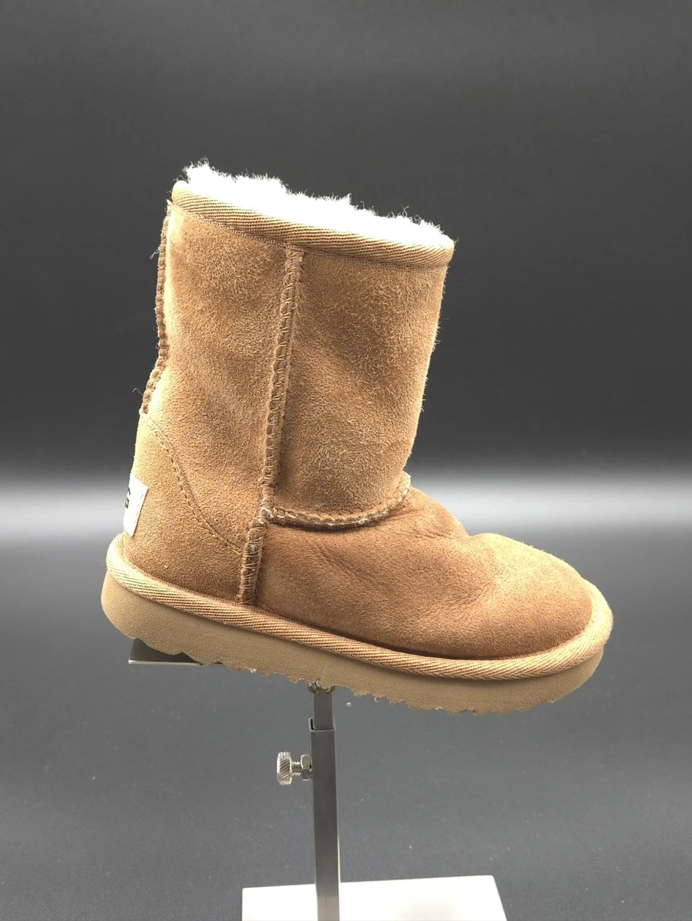 UGG Toddlers’‎ Classic II Boots Chestnut Suede Shearling Size 8T